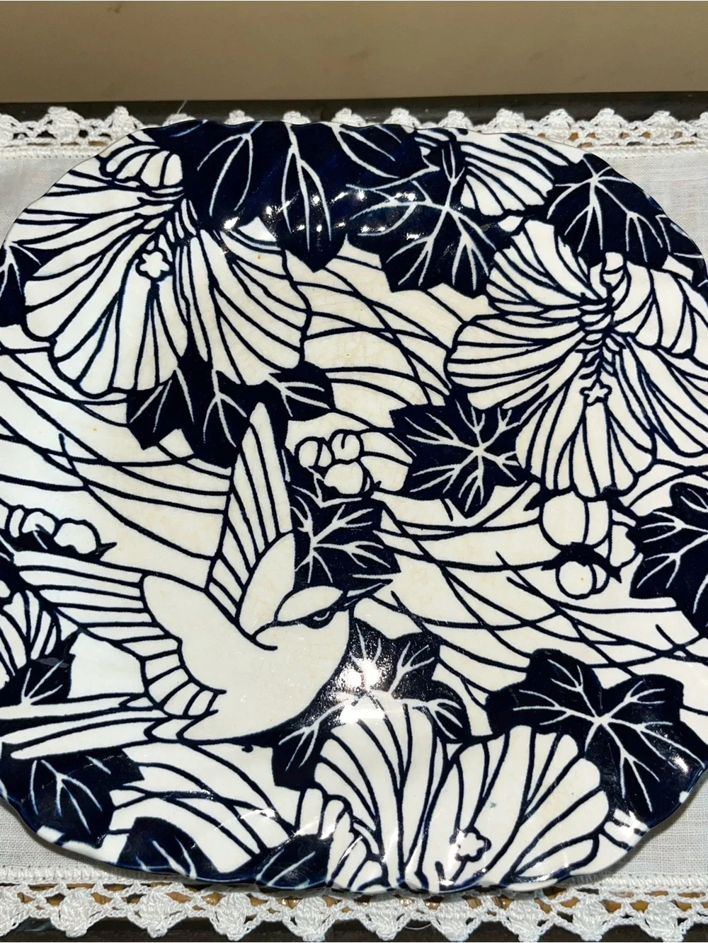 4 Johnson Brothers Metropolitan Museum of Art Hummingbird Blue and White Salad